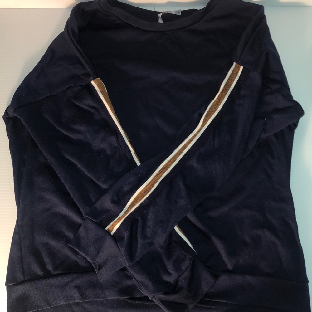 Long sleeve sweatshirt